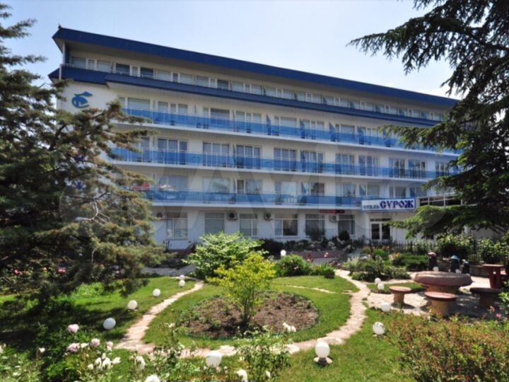 Гостиница, 2500 м²