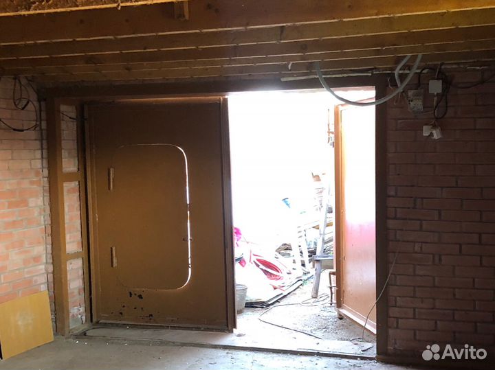 Ворота гаражные б/у