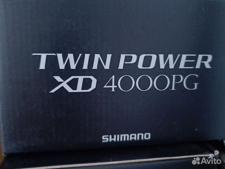 Shimano 20 Twin Power 4000PG Made in Japan