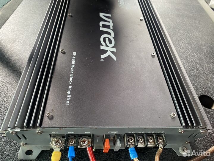 Автомобильный усилитель 4 канала