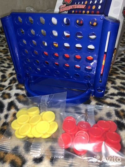 Игра настольная Hasbro Собери 4