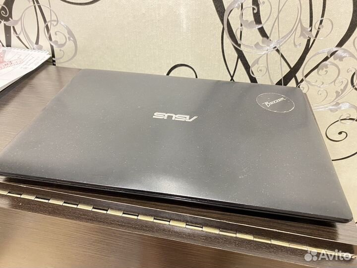 Ноутбук asus