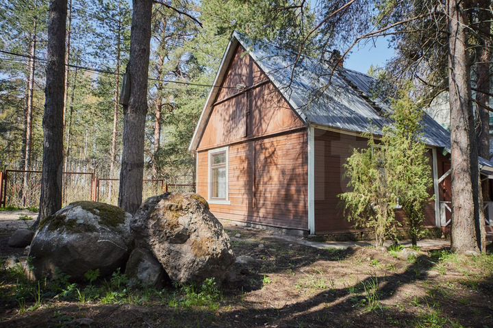 Дом 40 м² на участке 1,61 га