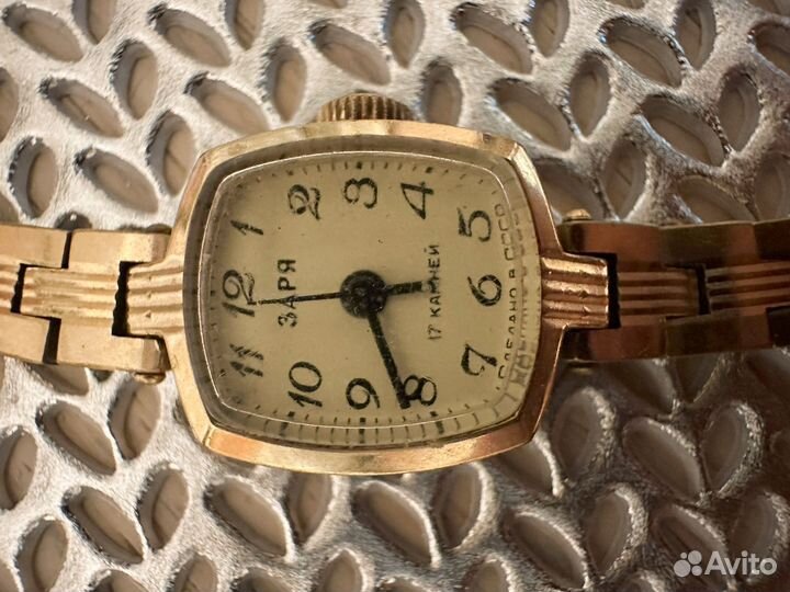 Часы женские заря СССР