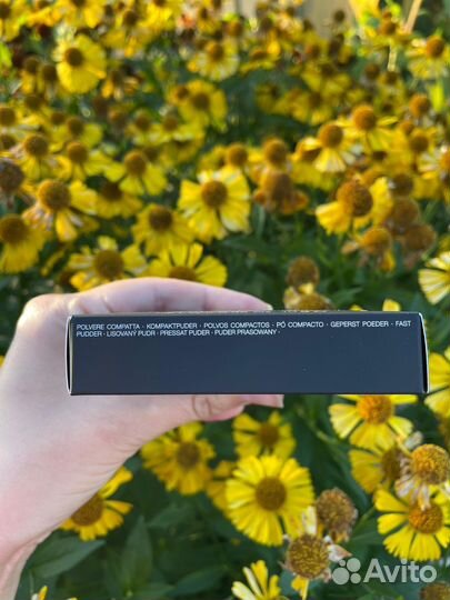 Nars светоотражающая фиксирующая пудра