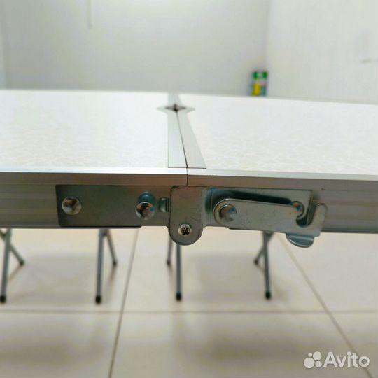 Походный складной стол и 4 стула