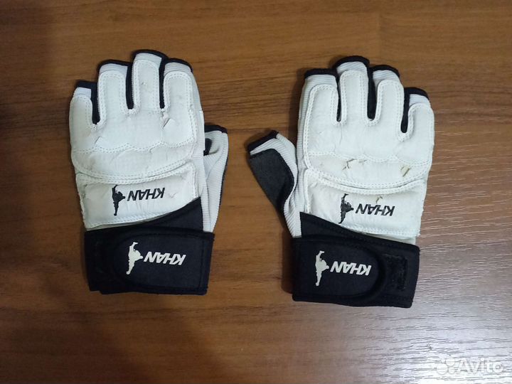 Перчатки для тхэквондо