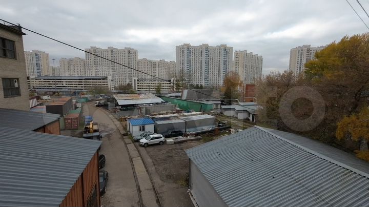 Здания 8000 м² на участке 1,76 га
