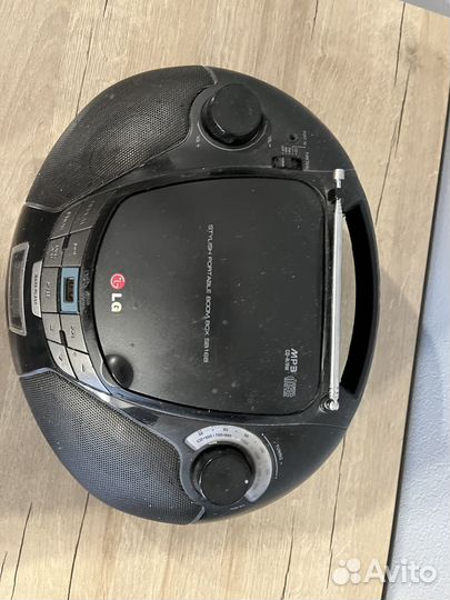 Радиоприемник и CD-плеер