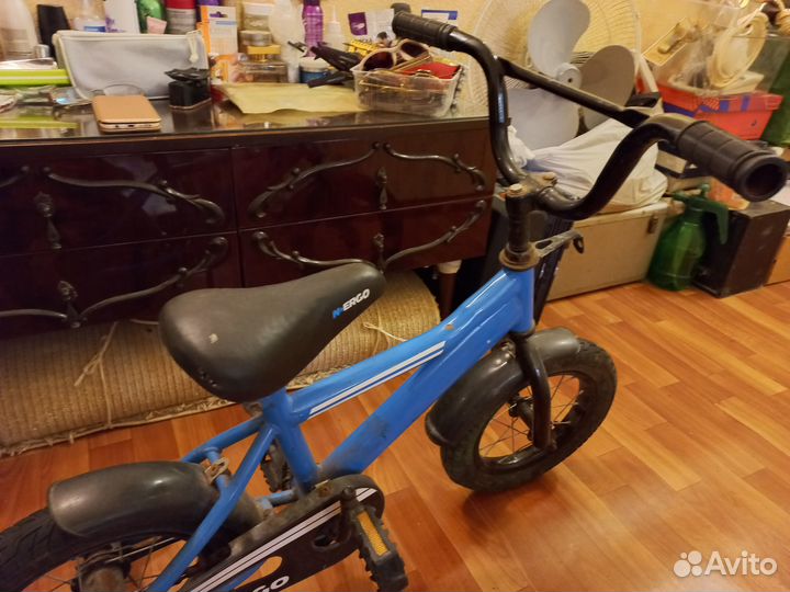 Велосипед детский с дополнительными калёсами