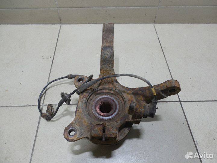 Кулак поворотный передний правый Santa Fe (SM) / S