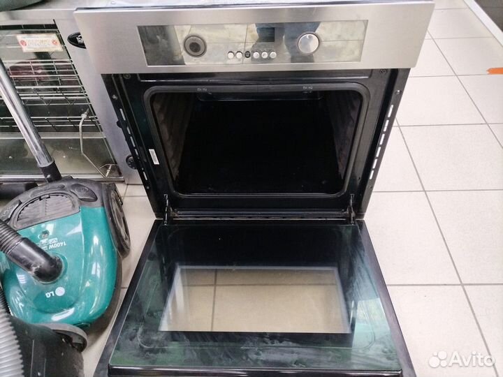 Духовой шкаф Hotpoint Ariston
