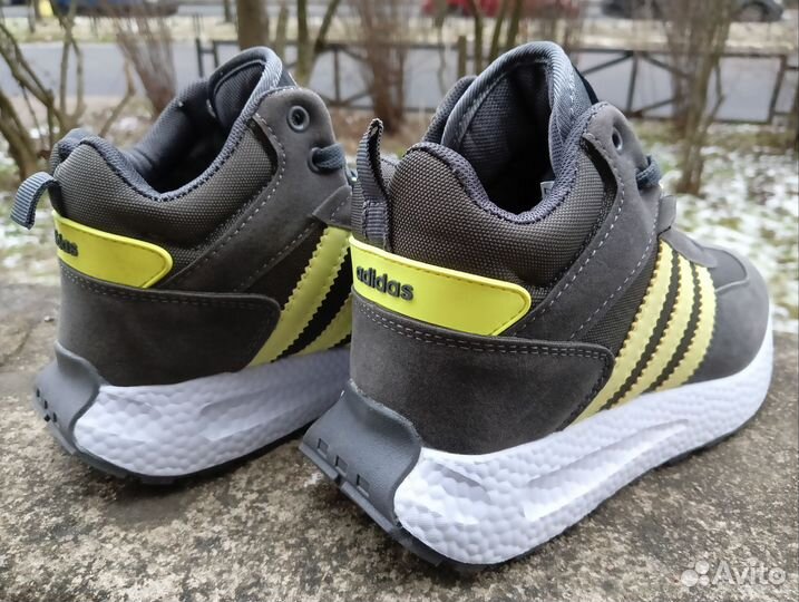 Кроссовки женские зимние Adidas