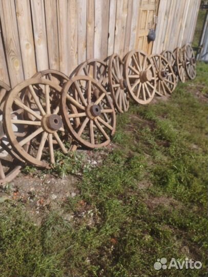 Деревянные колеса от тележек