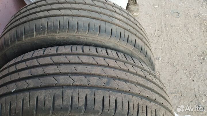 Kumho Ecsta HS51 215/55 R17