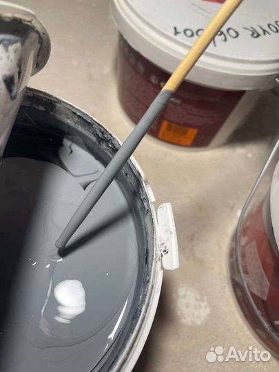 Краска интерьерная,белая,серая,черная,фиолетовая