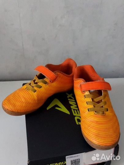 Детские футбольные бутсы Demix 31 размер