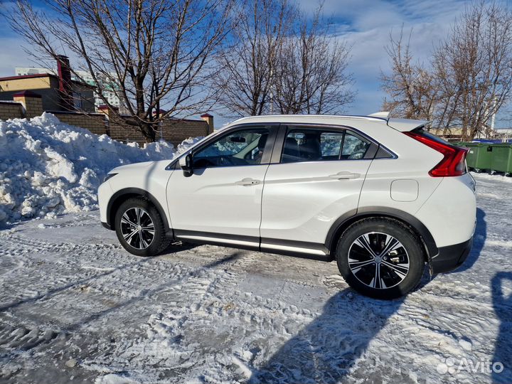 Mitsubishi Eclipse Cross 1.5 CVT, 2022, 50 км