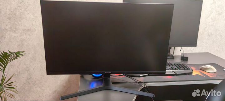 Монитор 27 дюймов