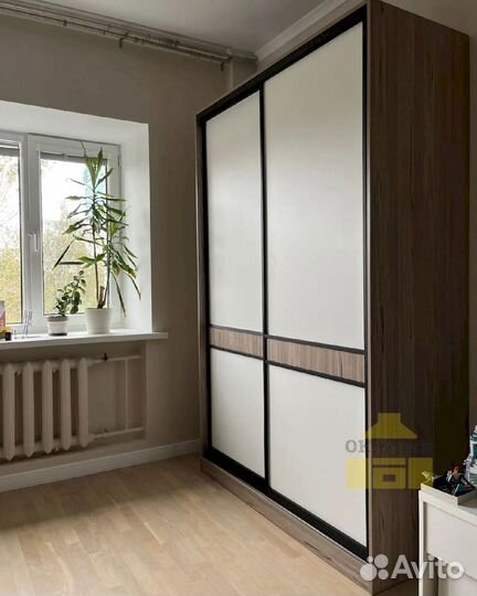 Шкаф купе с зеркалом