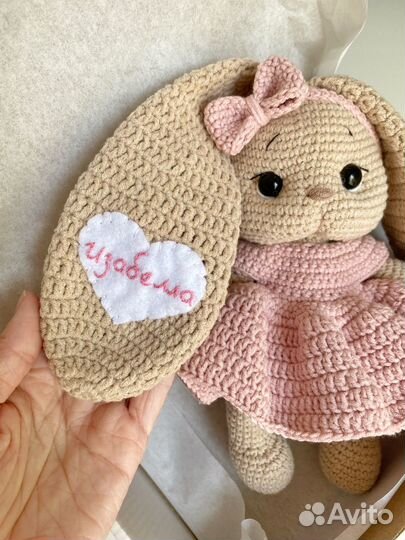Игрушка Зайка вязаная амигуруми