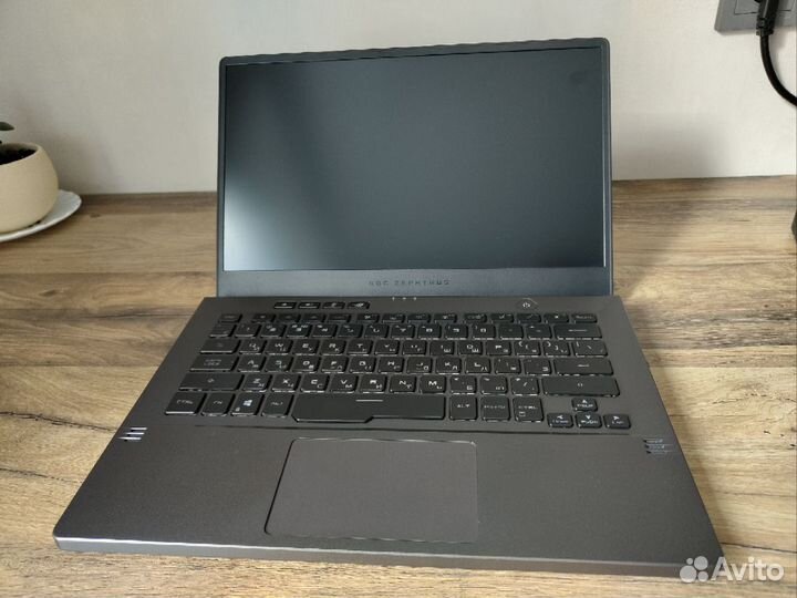 Asus rog zephyrus g14