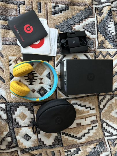 Беспроводные наушники beats solo 3 wireless желтые
