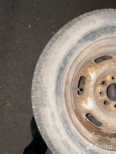 R13 Bridgestone Blizzak DM-V1 175/70, PCD 4x98 DIA 58.5