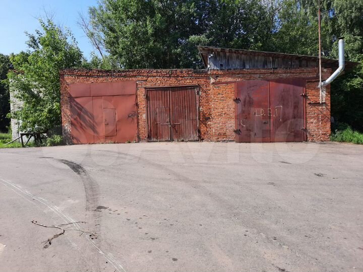 Гараж, > 30 м²