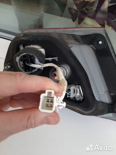 Фонари крышки багажника