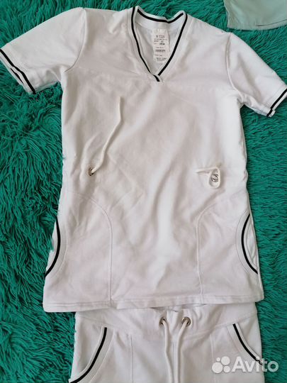 Медицинский костюм женский 44