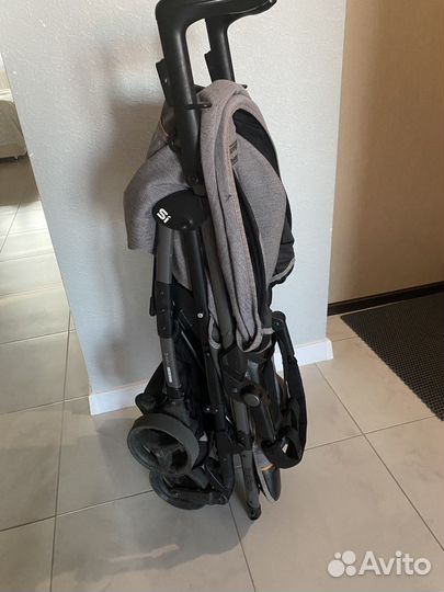 Прогулочная коляска peg perego si