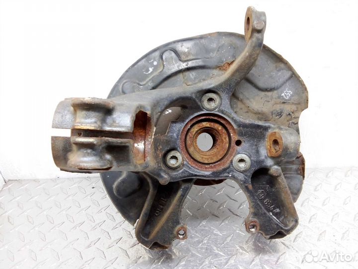 Кулак поворотный правый seat Leon 3