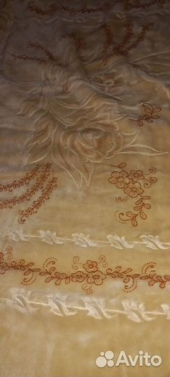 Одеяло вилюровое со стразами 220 240