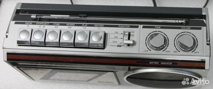 Магнитола Sanyo M1670F Япония