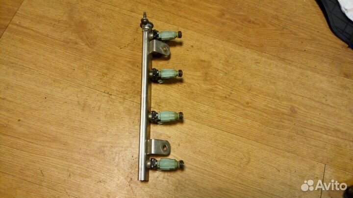 Топливная рампа с форсунками hyundai solaris1 1.6