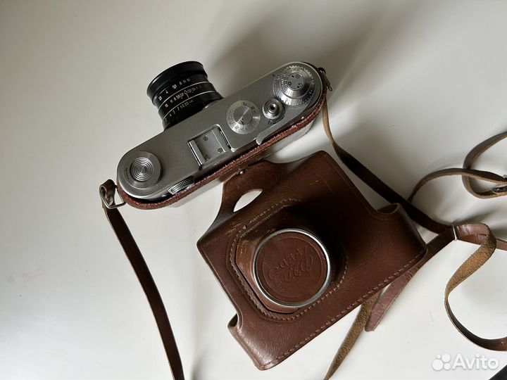 Плёночный фотоаппарат фэд-3 с чехлом и коробкой