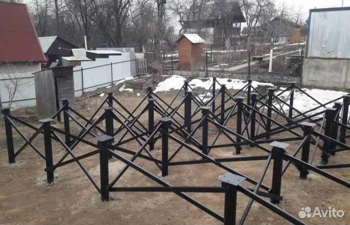 Металлические сваи с установкой