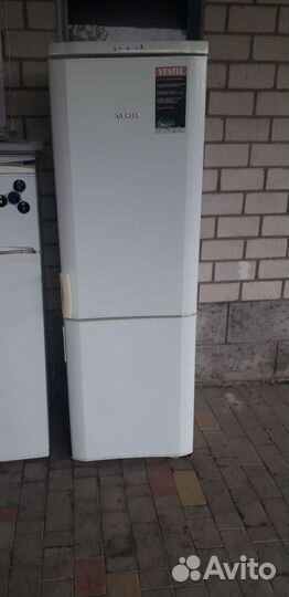 Холодильник vestel