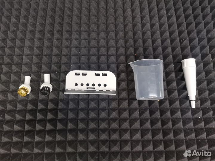 Пароочиститель Kitfort KT-9109-3, бело-бирюзовый