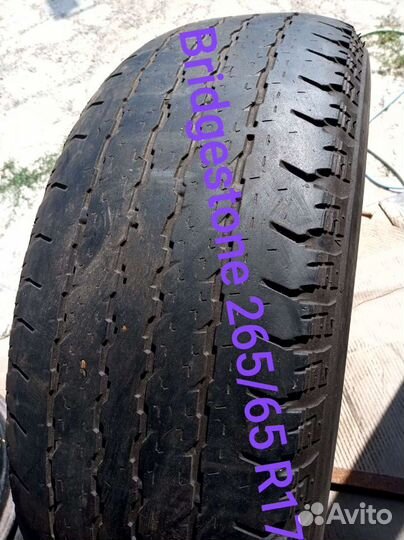 Bridgestone Dueler H/T 265/65 R17