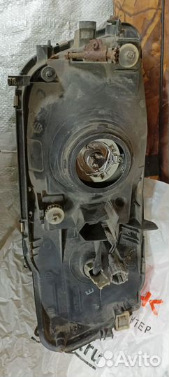 Фара передняя Nissan Cedric\Gloria HCR-72 1567