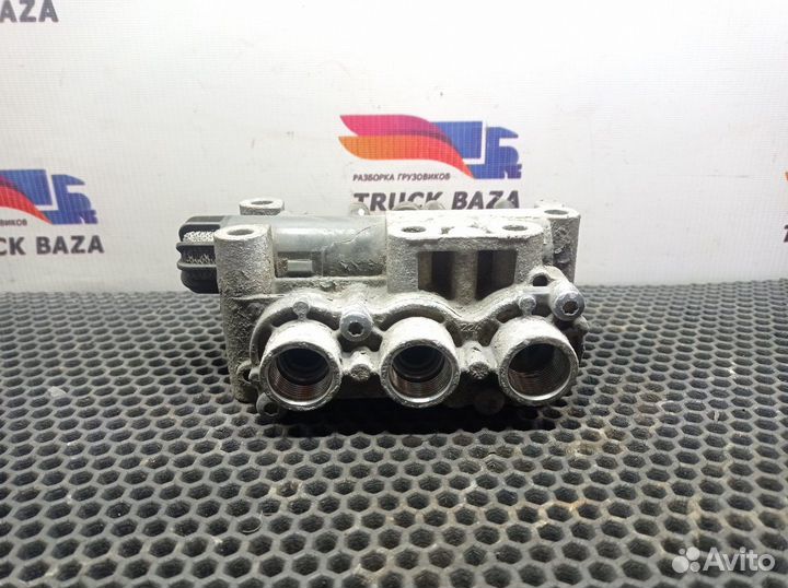 Кран уровня пола главный Daf XF106