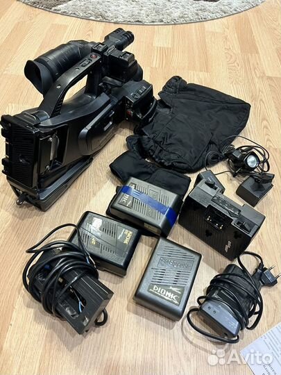 Видеокамера mini-DV Panasonic AG-DVC60E