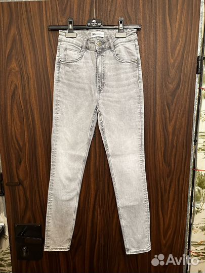 Джинсы скинни стрейч Zara р. 36 светло-серые