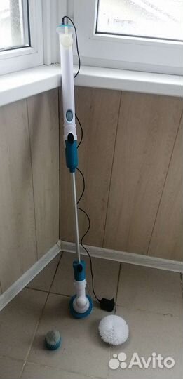 Аккамуляторная щётка для чистки кафеля