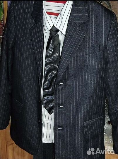 Костюм школьный с шерстяной ниткой.140см