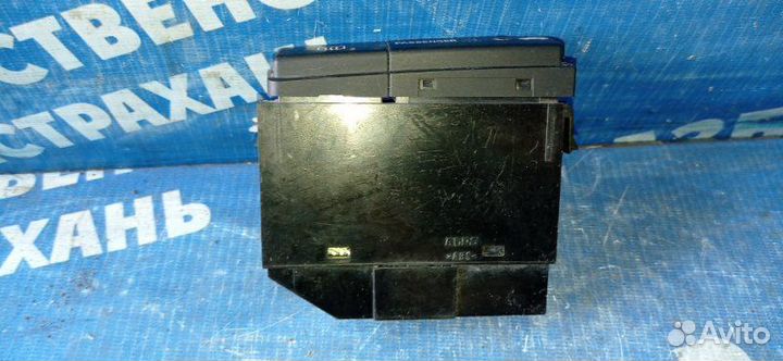 Блок кнопок Toyota Avensis седан 1ZZ-FE 2005