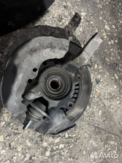 Поворотный кулак LADA Priora в сборе