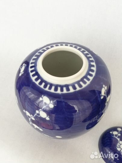 Ваза с крышкой Китай К.19 н.20 века